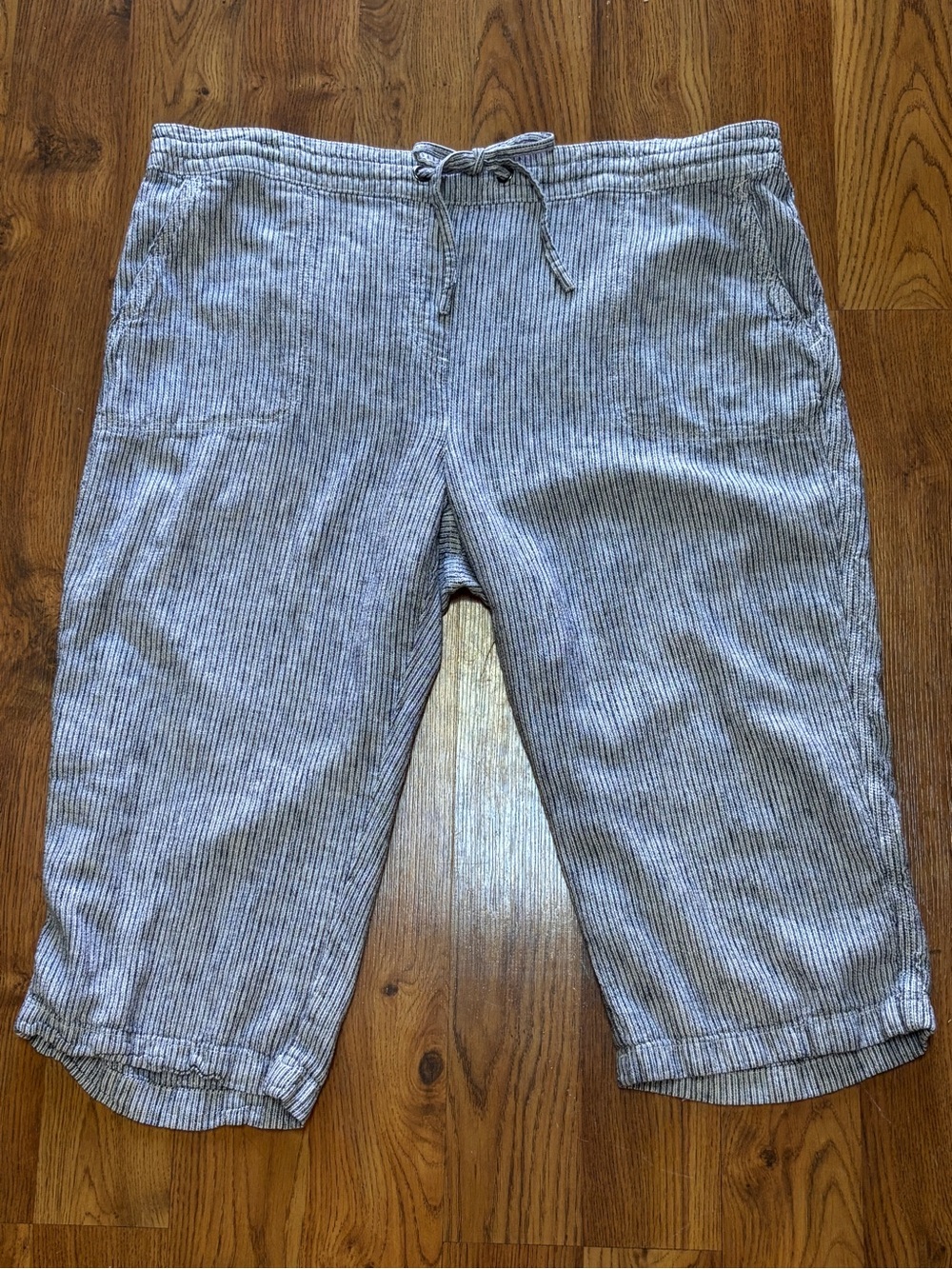 Womens 1X Capri Pants Blue White Pinstripe Linen Blend Drawstring Pockets DASH